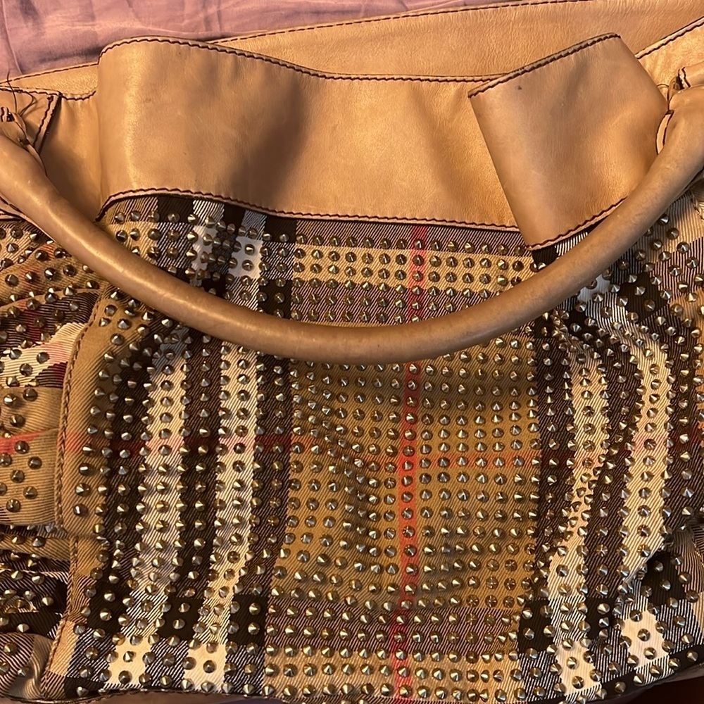 Burberry
Burberry Beige House Check Canvas and
Leather Pleated Studded Hobo - Picture 6 of 8